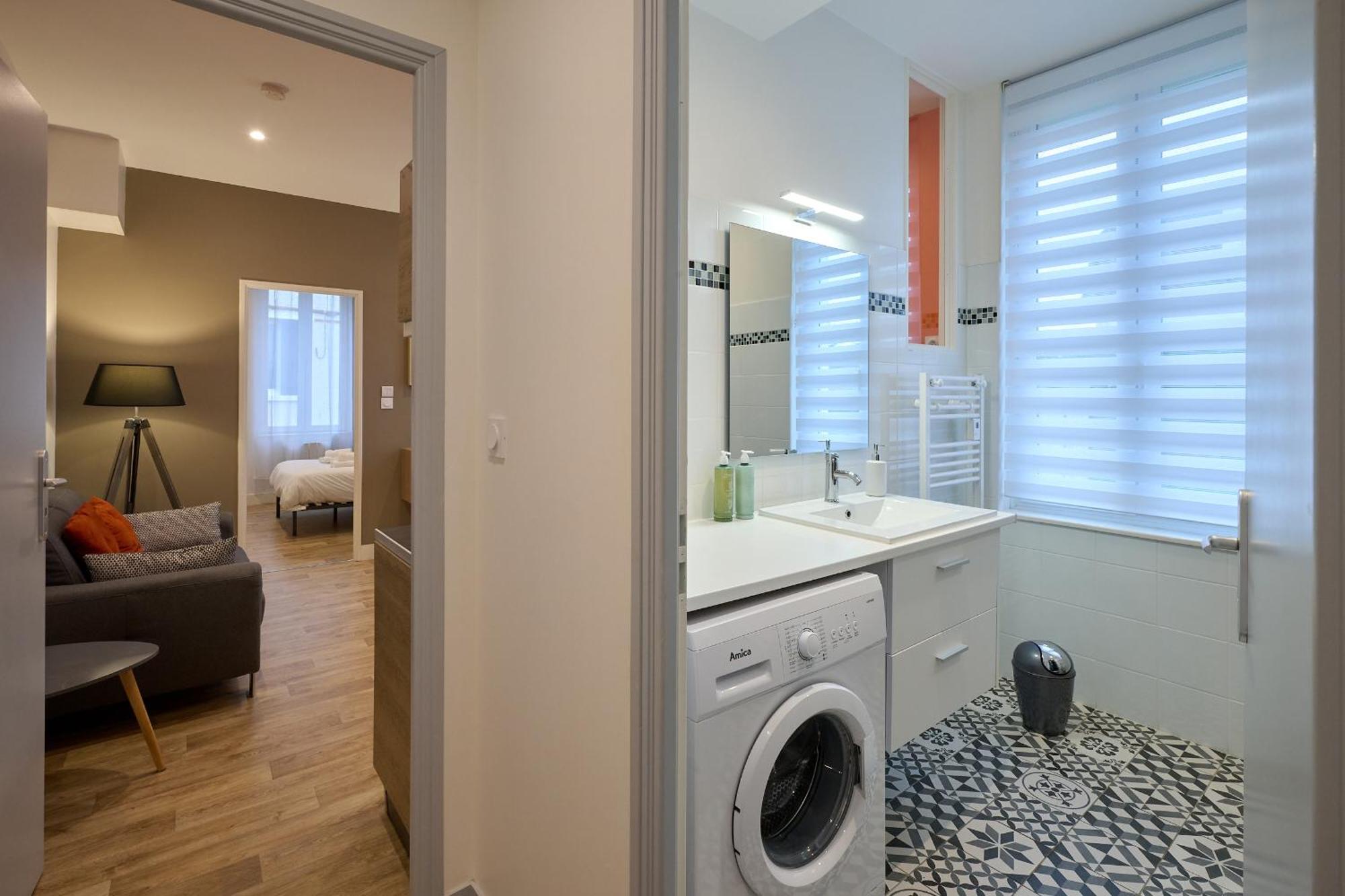 Le Faidherbe Style Appart' Hotel - Wifi Gratuit - Parking Gratuit Calme Et Lumineux Nevers Bagian luar foto